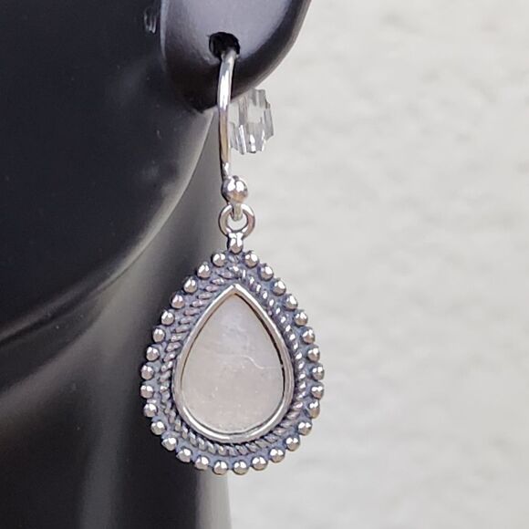 🔥⏭️NWOT Sterling Silver Mother of Pearl Dangling Drop Earrings - Picture 12 of 16